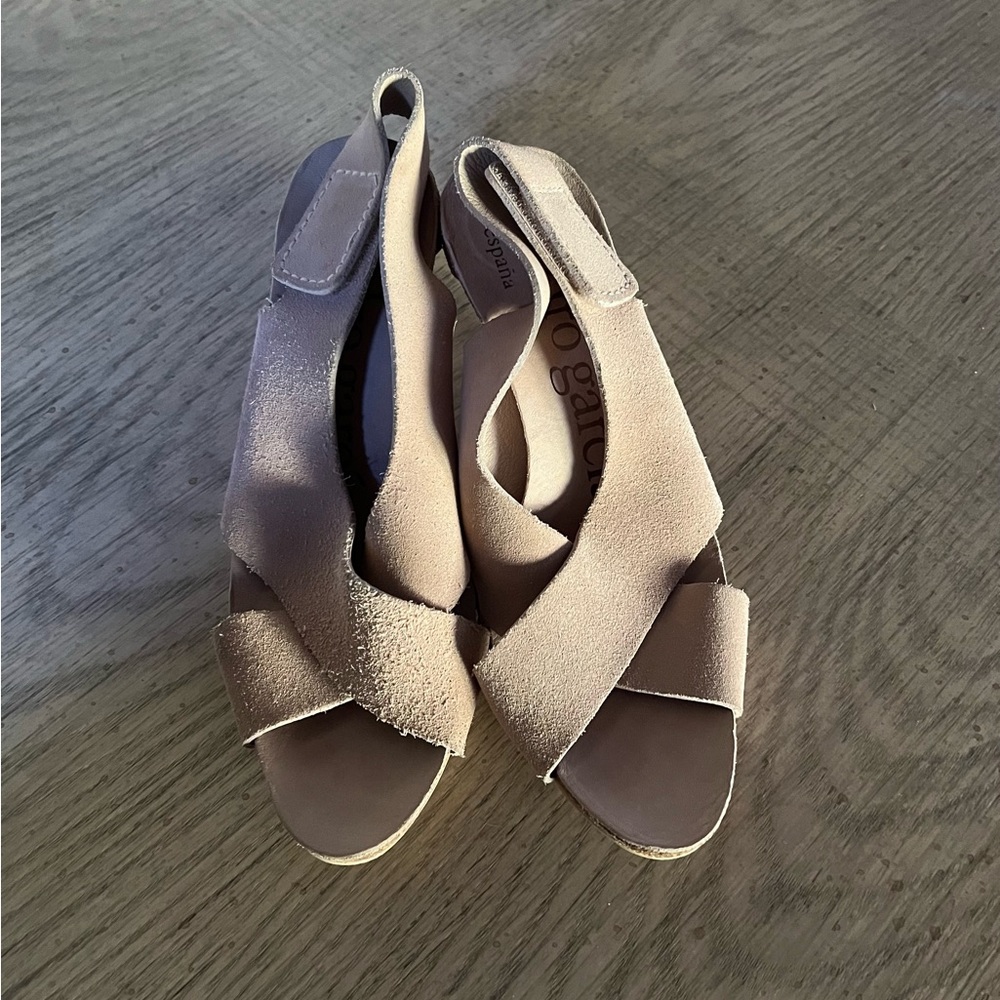 Pedro Garcia size 37 sandal/heel